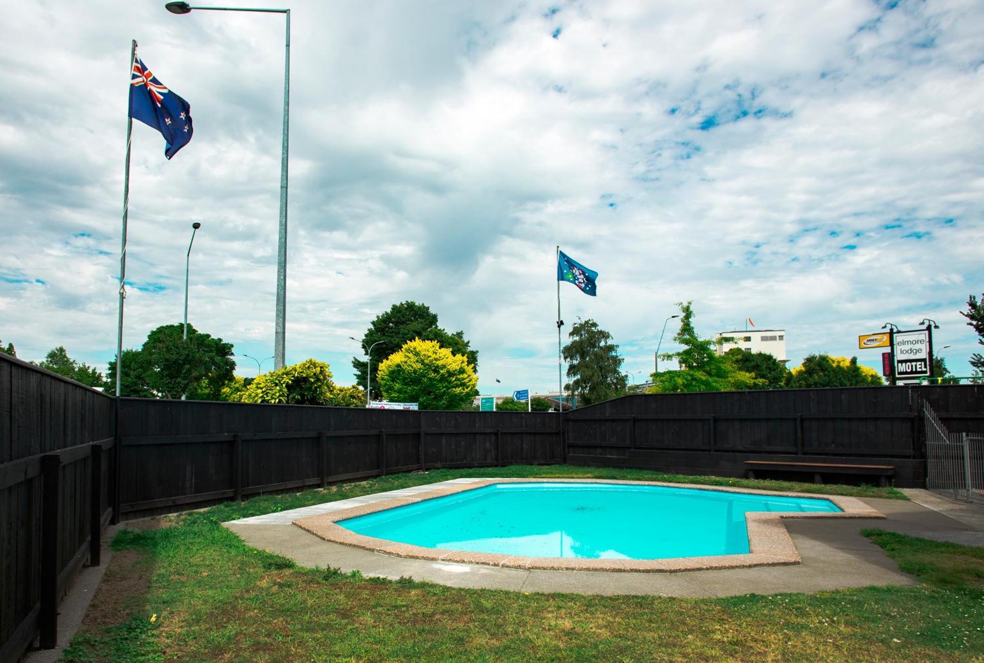 Elmore Lodge Motel Hastings Exteriör bild